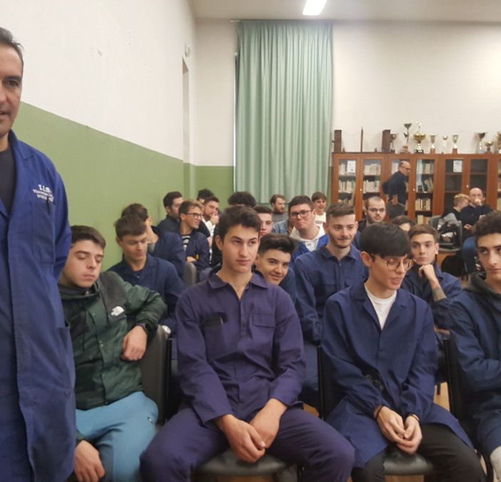 Borgosesia: IIS Lancia, visita della Tosi F.lli per &quot;fabbriche aperte&quot;