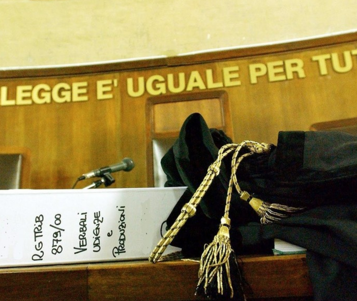 Furti e truffe ai danni di anziani preti: richieste condanne per oltre 12 anni