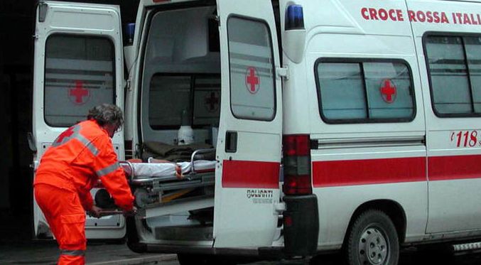 Incidente stradale a Crevacuore, ferita una donna (foto di repertorio)