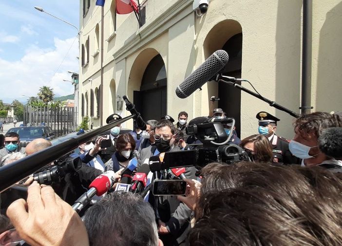 Tadini risponde alle domande del Gip: &quot;Utilizzato altre volte il forchettone, ma non sono un delinquente&quot; VIDEO
