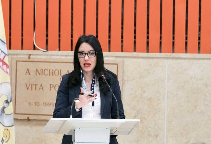 Coronavirus, Azzolina: “Alimentare false notizie su chiusura scuole è da irresponsabili. Ascoltare solo fonti ufficiali”