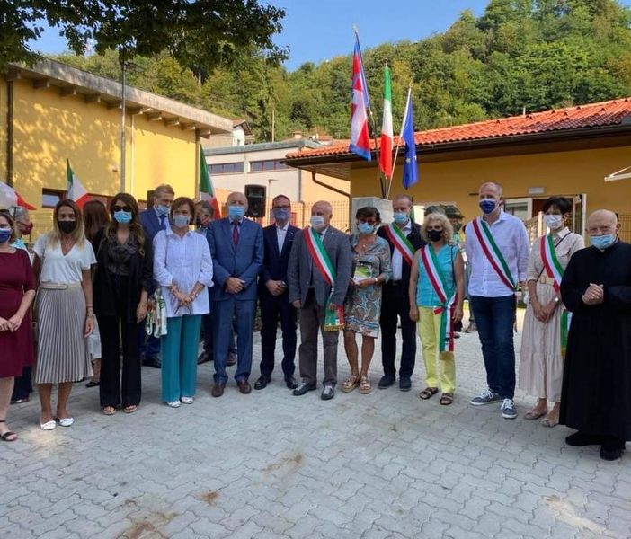 Parole al miele di Azzolina, Chiorino e Pichetto per la nuova scuola di Pray: “A misura di bambino” (foto dalla pagine Facebook di Lucia Azzolina e Elena Chiorino)