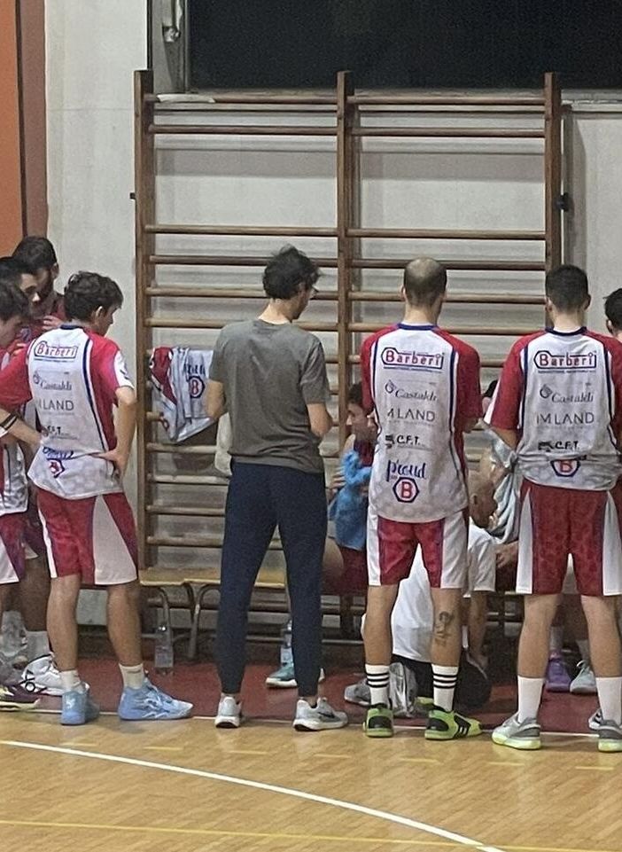Primo stop a Biella per Barberi Valsesia Basket (foto Veronica Mancin e Sara Schibuola).