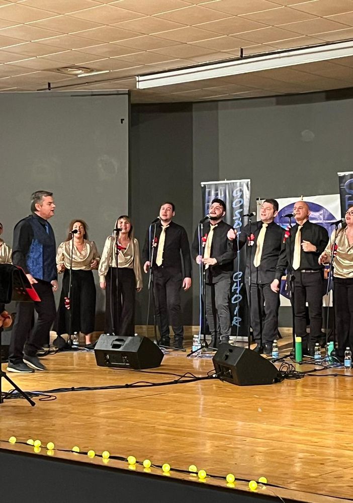 Nutrito interesse a Pray per il concerto di Natale (foto di Ermanno Orsi)