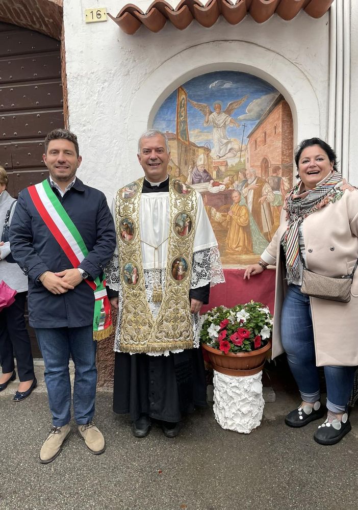Quarona saluta e ringrazia don Matteo Borroni