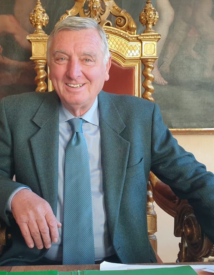 ll sindaco di Varallo Pietro Bondetti