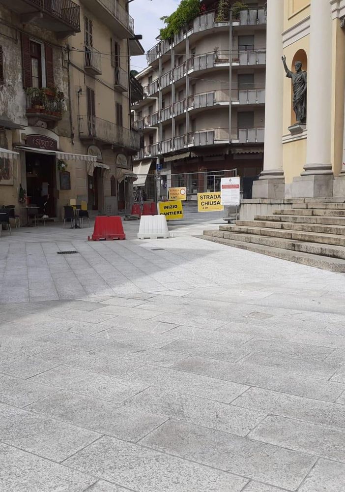 Borgosesia, procedono i lavori di pavimentazione