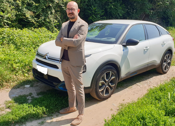 Guidare un’auto elettrica: l’esperienza di Flavio Marchisotti e la sua Citroën ë–C4