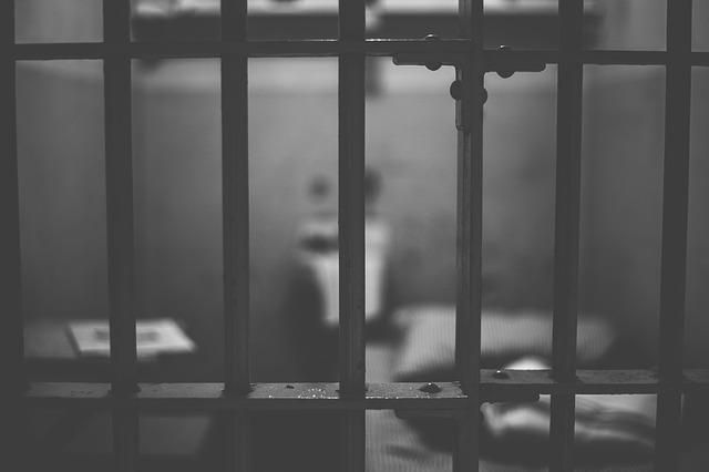 Pomeriggio di alta tensione nel carcere di Vercelli per la violenta protesta di un detenuto