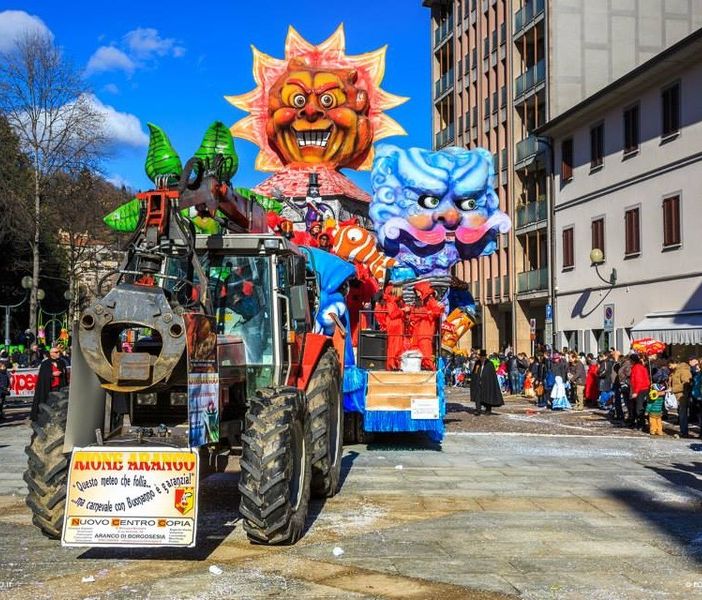 Borgosesia, il carnevale 2022 si apre con la consegna delle chiavi in diretta