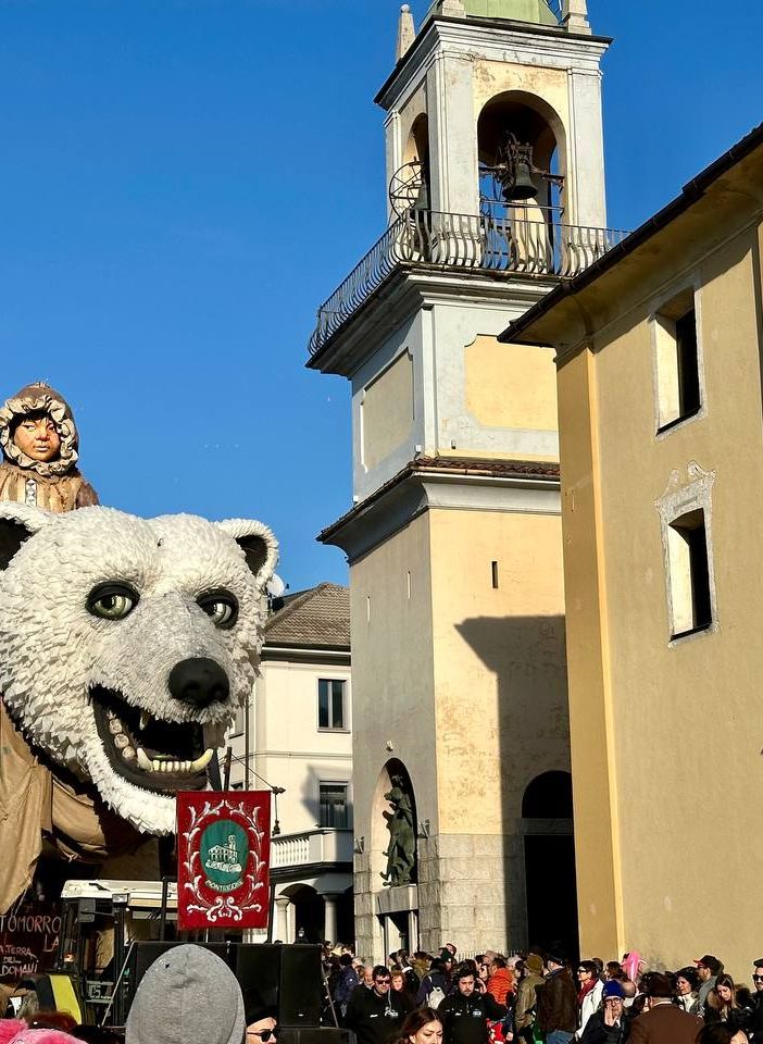Primo corso masherato per il carnevale di Borgosesia il 16 febbraio 2025