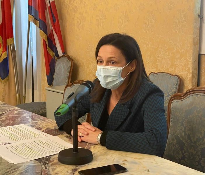 Arriva “Erica”, l'annuncio dell'assessore Caucino: “L'app che può salvare la vita alle donne vittime di violenza”