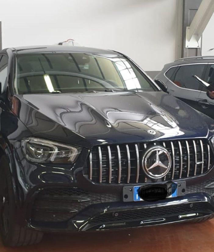 Impiegata infedele deruba l'azienda di un ingente somma di denaro