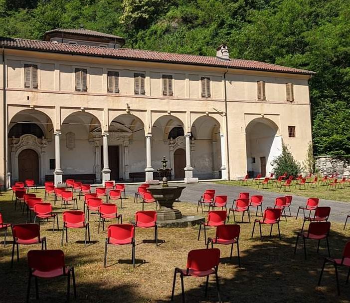 A Crevacuore si ricordano i cittadini scomparsi durante il Covid-19, sindaco: “Cerimonia commovente”