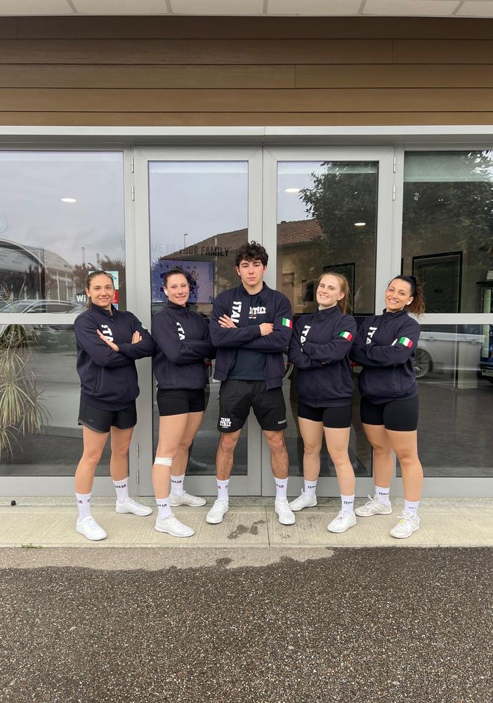 Mondiali di Cheerleading 2025: gli atleti dell'Asd Arcobaleno di Borgosesia pronti a gareggiare con il Team Italia