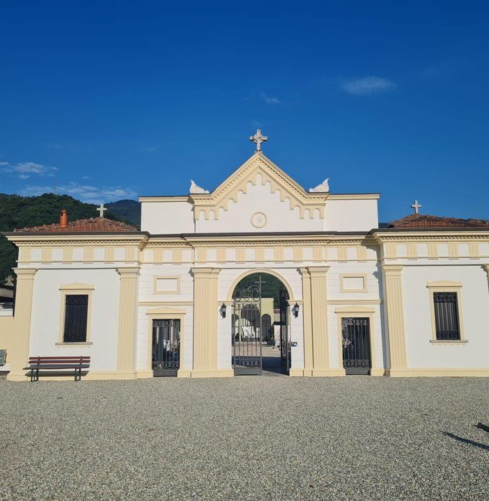 Quarona: Rinnovata la facciata del cimitero