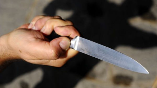 Lite a Valdilana, un 43enne viene colpito con una coltellata: ora è in ospedale (foto di repertorio)