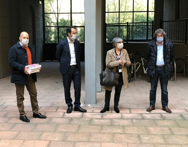 Tablet per i pazienti in contumacia: Una finestra virtuale sul mondo esterno
