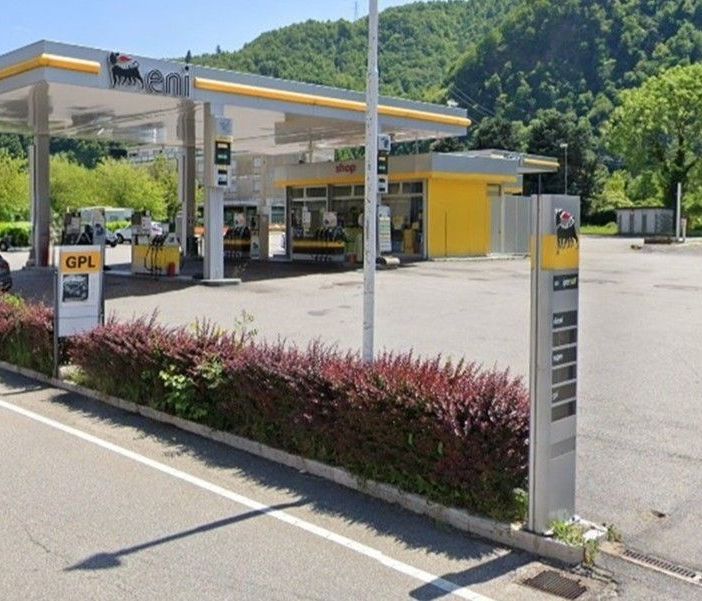 A Varallo riapre il distributore di benzina
