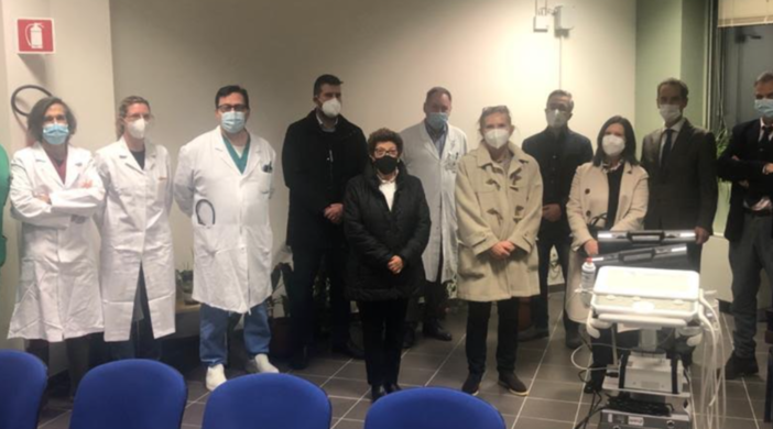 Il volontariato nell'emergenza sanitaria: donato un nuovo ecografo all'ospedale di Borgosesia