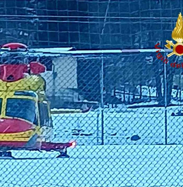 Giovanissimo incastrato con un braccio in un canale di scolo, in suo aiuto i Vigili del Fuoco