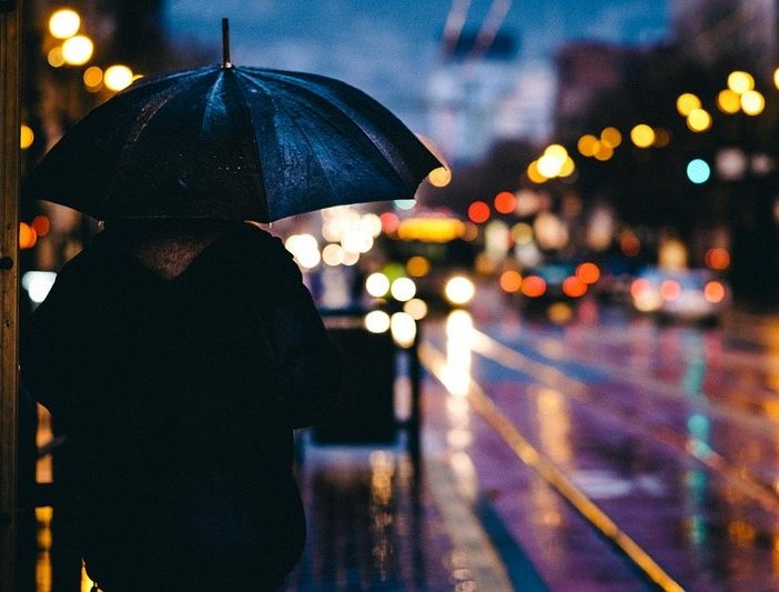 Addio sole, in arrivo temporali e forti rovesci. Allerta gialla in Piemonte