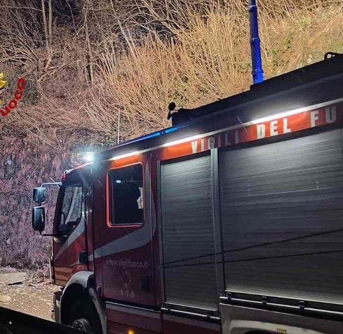 Rimasco, frana nella notte sulla SP10 FOTO