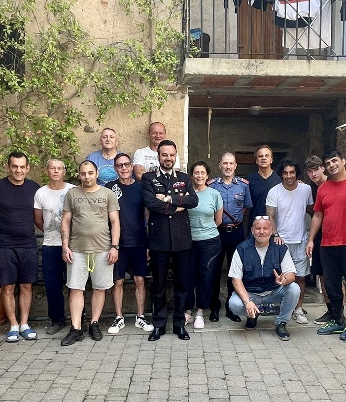Il Colonnello Giacometti Comandante Provinciale dei Carabinieri in visita alla Comunità di Caprile
