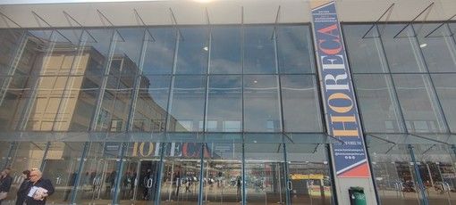 Horeca Expoforum a Lingotto Fiere, il salone sulla ristorazione professionale tra TikTok, robot camerieri e cioccolatini al persico [VIDEO]