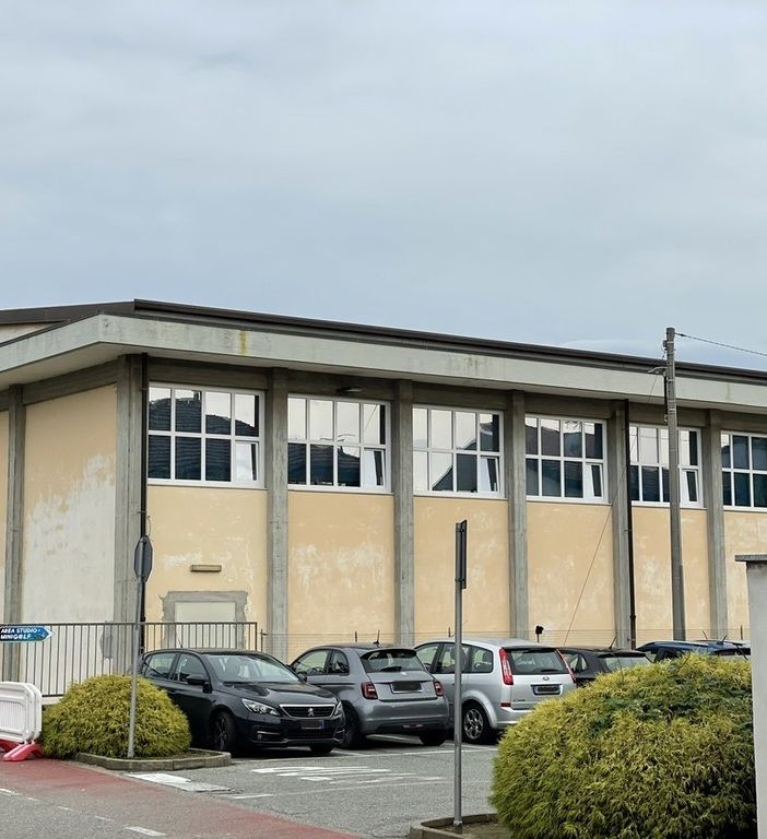 Nuovi serramenti e fotovoltaico: Gattinara investe sulle palestre.
