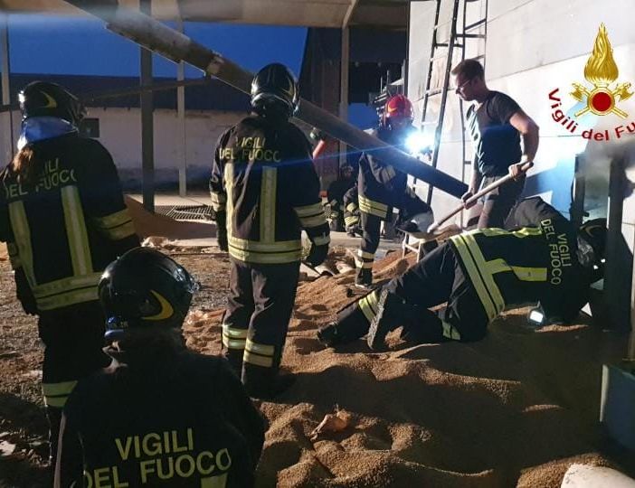 Incendio essicatoio. Intervento dei Vigili del Fuoco