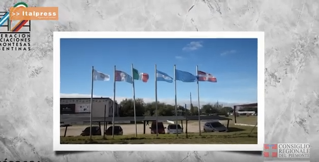 La bandiera del Piemonte nel mondo
