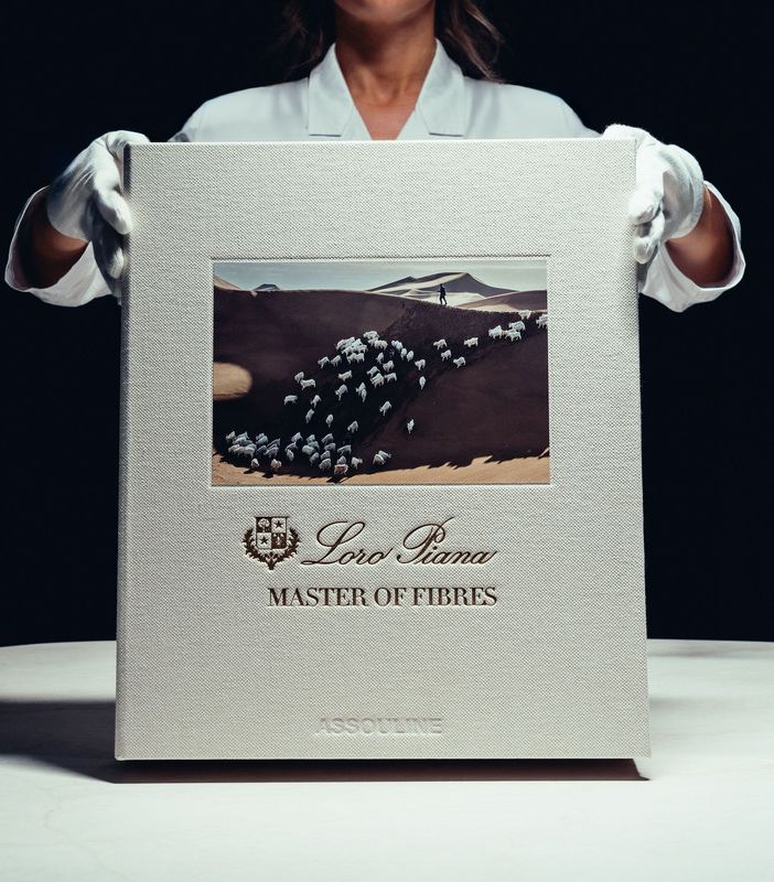 Loro Piana presenta il libro Master of Fibres