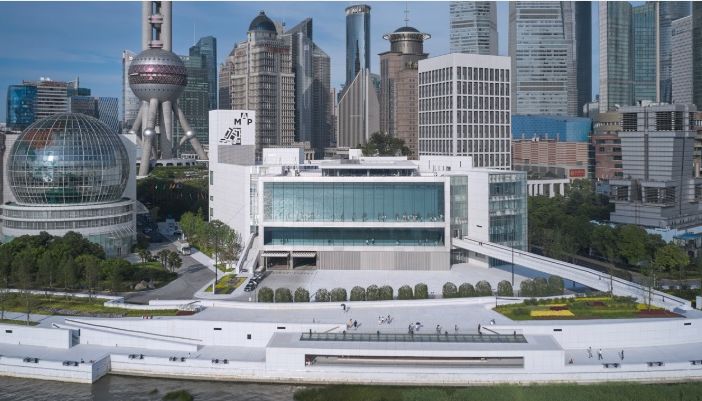 Per i 100 anni prima mostra di Loro Piana al Museum of Art Pudong di Shanghai,