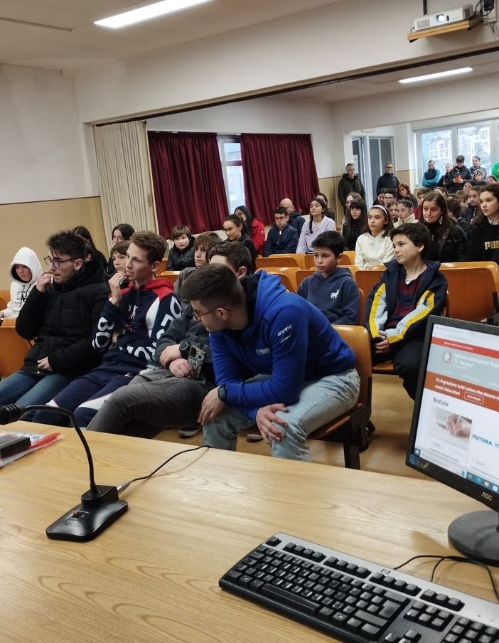 L’ITT Lirelli ospita i Giochi matematici Sabato 80 studenti alle prese con le prove