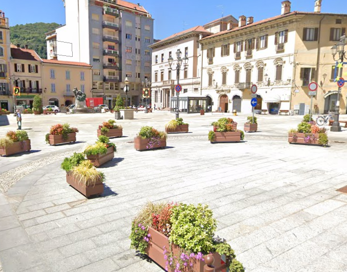 Piazza Mazzini a Borgosesia