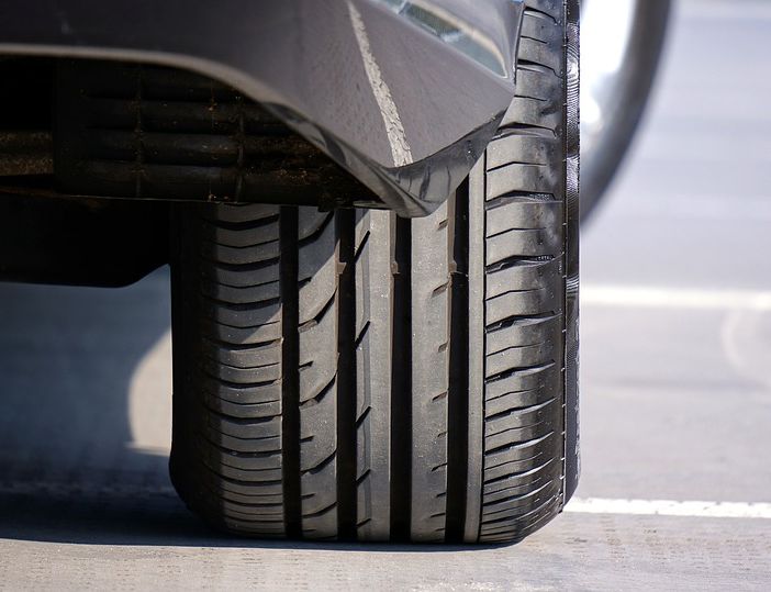 Catene a bordo o pneumatici invernali: entra in vigore l'ordinanza