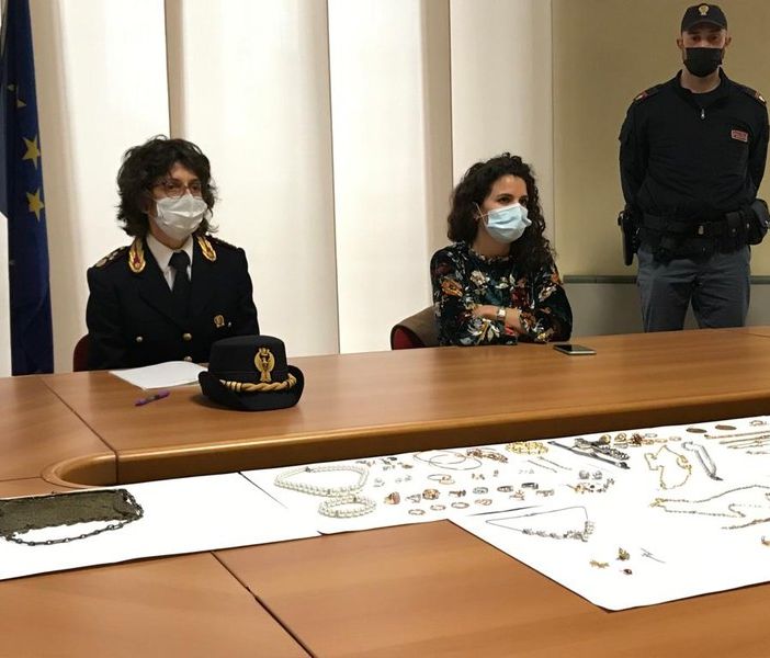 Sfruttando la paura del Covid hanno rubato più di mezzo milione. In manette una coppia che ha colpito anche a Vercelli - VIDEO