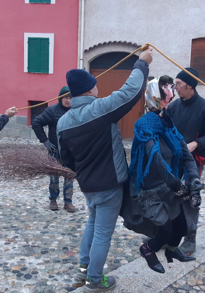 A Portula arrivano calze, gnomi e una lunga calza...