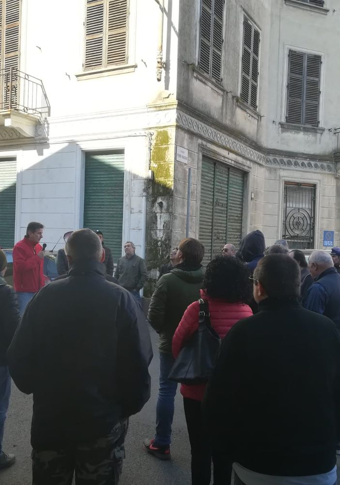 Ifi, prosegue la vertenza. Presidio di 110 lavoratori davanti ai cancelli dell'ex Magliola
