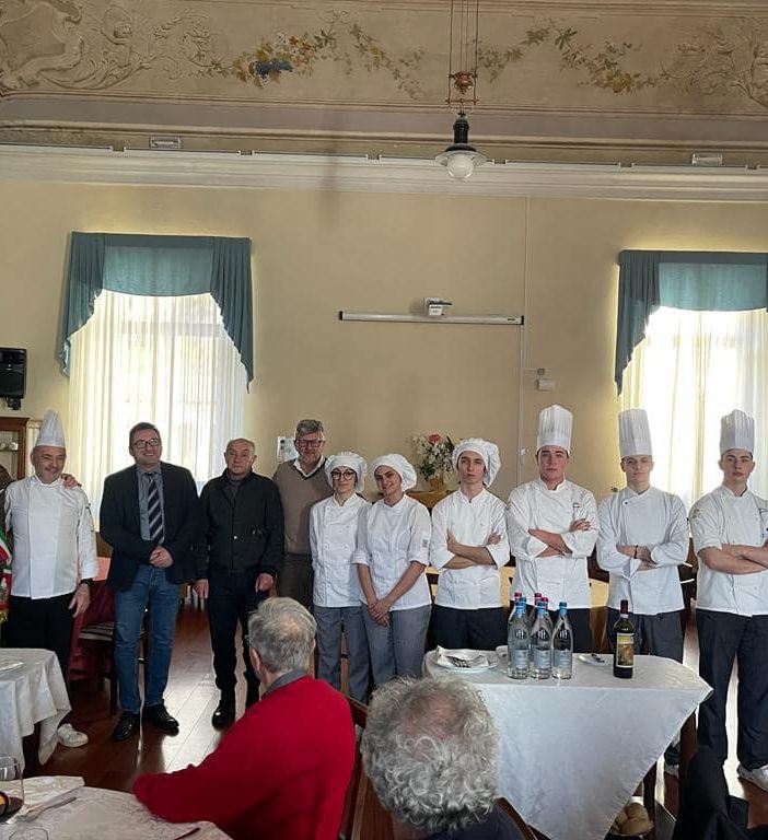Varallo: Progetto ristorante didattico con i ragazzi dell' Alberghiero