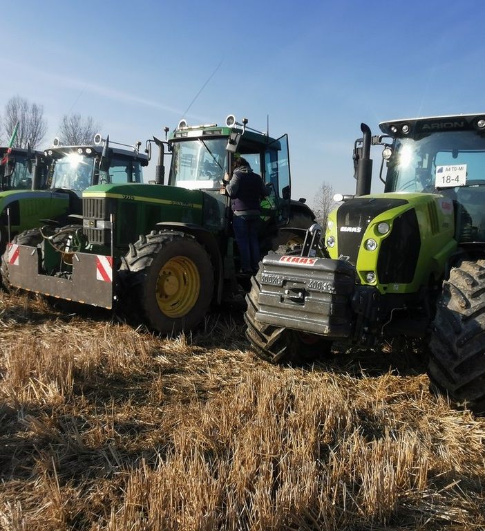 C'è anche Biella alla protesta dei trattori: &quot;Così muore l'agricoltura italiana&quot; FOTO