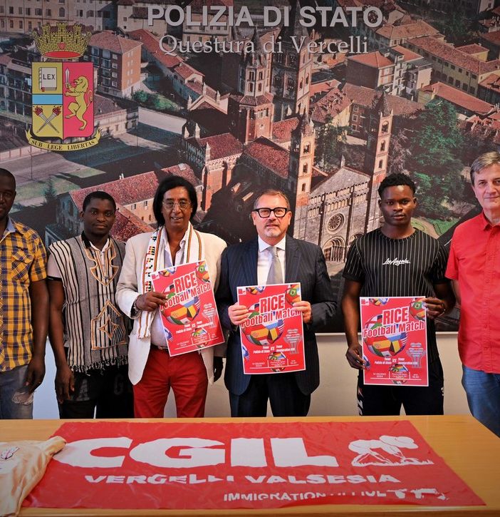 Vercelli, sport e solidarietà: partita amichevole tra Polizia di Stato e CGIL.