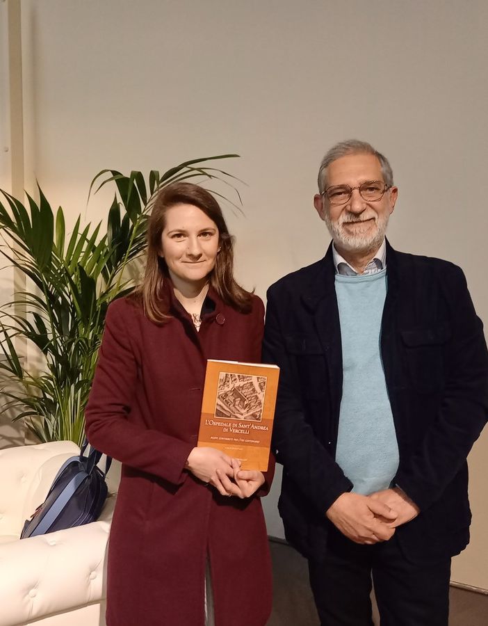 Vercelli celebra l’ospedale di Sant’Andrea: presentato il volume per l’VIII centenario