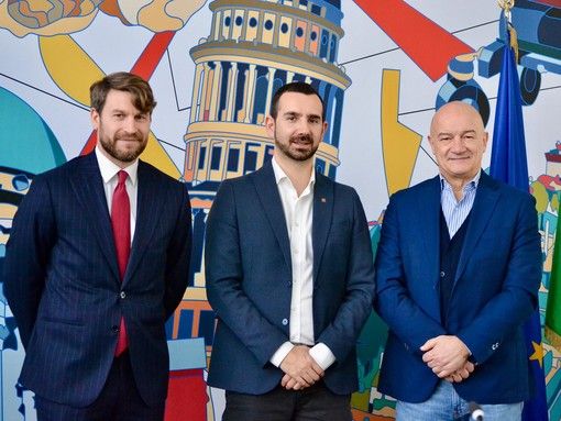 Regione, presentato il progetto sperimentale di lavaggio “a secco” delle auto.