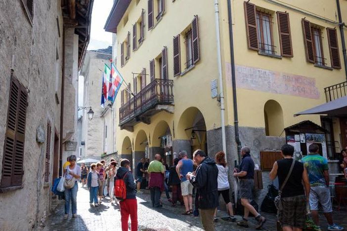 Rassa: Domani, 15 agosto, torna la Sagra del Mirtillo