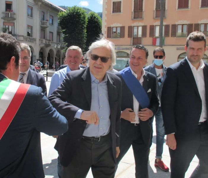 &quot;Non vi piace Sgarbi? Indicate un nome più prestigioso che faccia da testimonial gratuito per la Valsesia&quot;