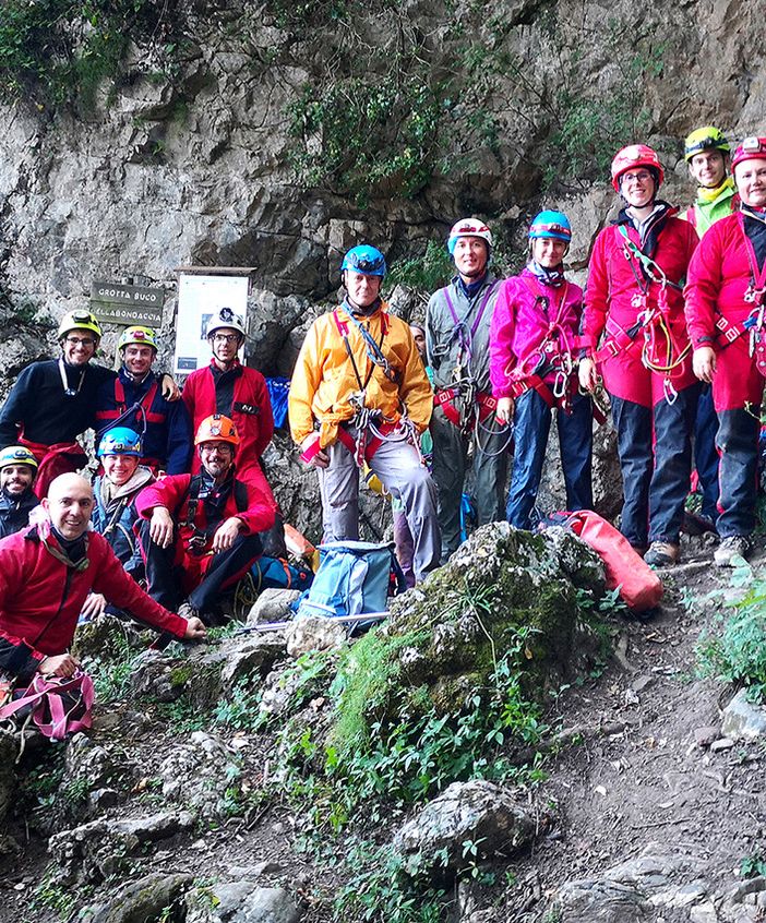 Il gruppo in visita sul monte Fenera