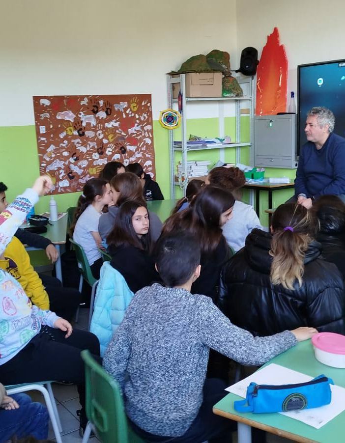 Gli studenti della scuola media di Mosso diventano attori e registi