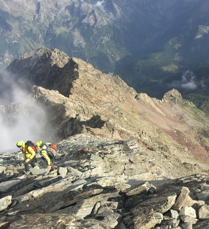 Alagna: Intervento difficoltoso per recupero di due alpinisti sulla parete Bertone
